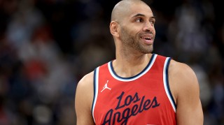 巴图姆谈防下巴特勒绝杀：他机会不错 但我必须挺身而出阻止他