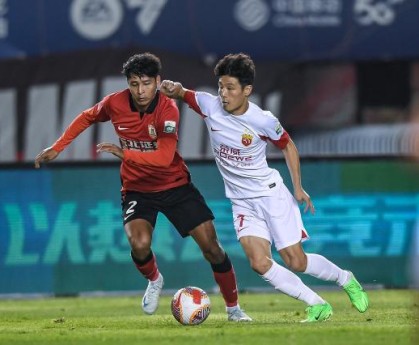 fbsport-海港强闯长春为争冠敲响警钟 穆帅一席话点醒众人