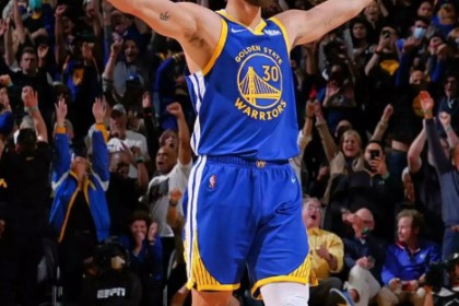 NBA球衣销量公布！库里断崖第一，黑马第三，詹姆斯大幅下滑|斯蒂芬·库里|杰伦·布伦森|文班亚马|卢卡-东契奇|达拉斯独行侠队_新浪体育_新浪新闻