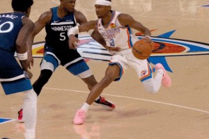 华子亲手送亚历山大20+！这眼神，是要弑父啊！