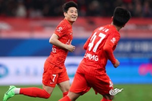 武磊仅用8分钟就称王！ 安佩姆数据因他更好看，加布评分倒数第二